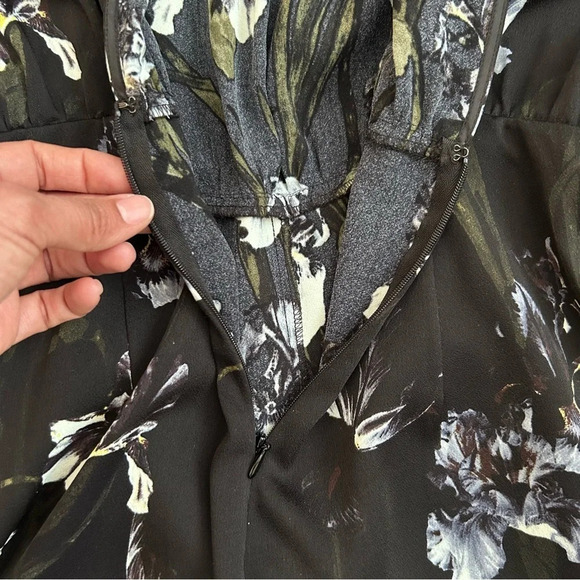 NWT H&M Women's Black Floral One-Piece Romper Size 6 - Picture 8 of 12